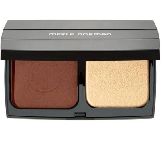 Merle Norman Other - Merle Norman Ultra Powder Foundation Ultra‎ Maple
